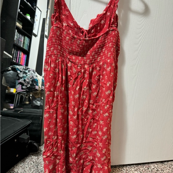 American Eagle Red Floral Dress - Picture 2 of 3